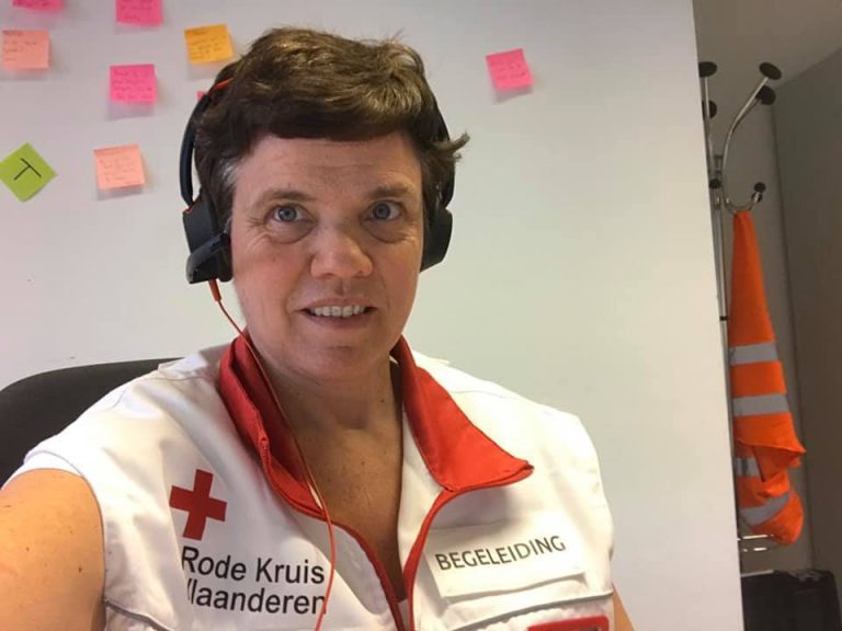 OPVOEDEN IN CORONA-TIJDEN🦠. DAG 21: Helpen helpt. 🤝