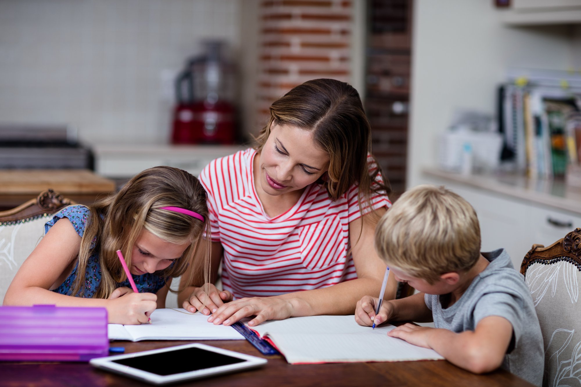 5 manieren om je kind van thuis uit optimaal te ondersteunen op school. cover